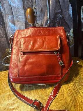 Giani Bernini Red Pebble Leather Venice Crossbody Organizer Bag